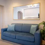 Electra Residence - Luxury Central Beach View Studio Apartment